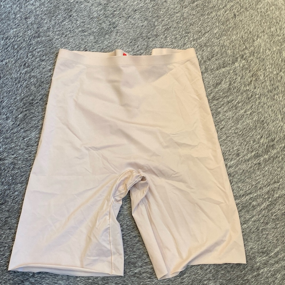 Spanx Thinstincts High Waisted Mid Thigh Nude Short 10006R | Large